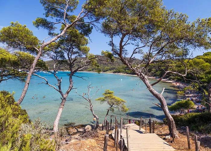 Camping Maeva Escapades Parc Valrose La Londe-les-Maures